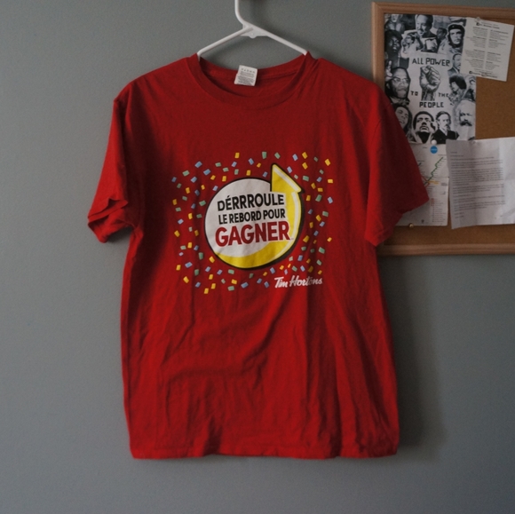 Fruit of the Loom Tops - LAST CHANCE - unique red unisex graphic tee